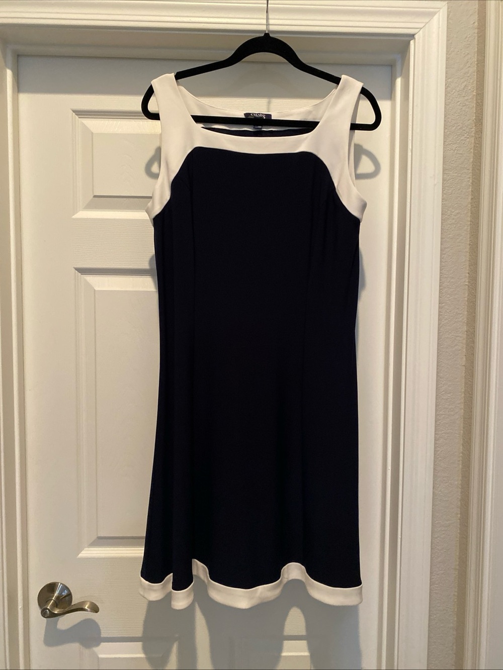 XL Chaps Classy Timeless Simple Statement Dress Navy & White Stretchy